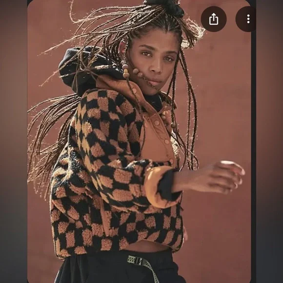 Free people movement jacket in toasted coconut, size medium. - Picture 2 of 7